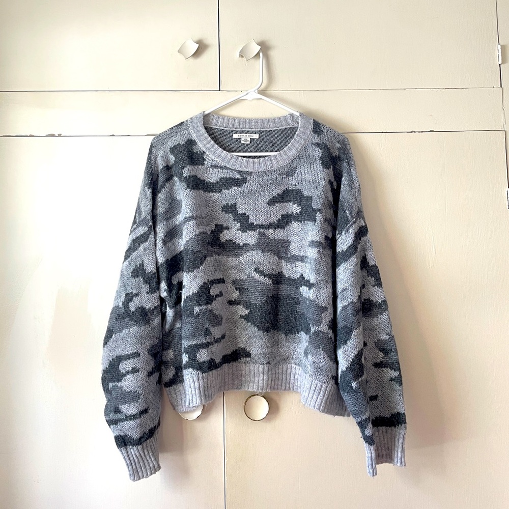 American Eagle cropped sweater